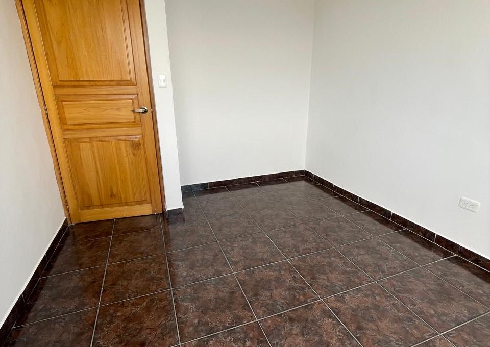 ab5fea37-30b9-4864-9195-5ebb292645e6