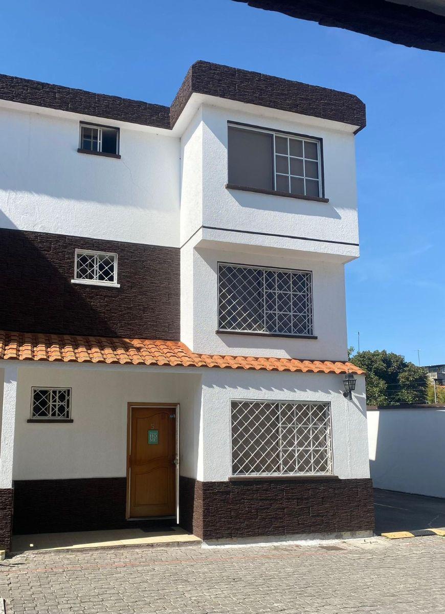Vendo Amplia Casa Sector de Sangolquí ¡Oportunidad!
